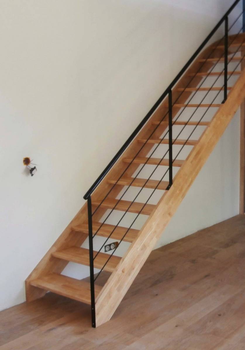 escalier droit bois sans rampe