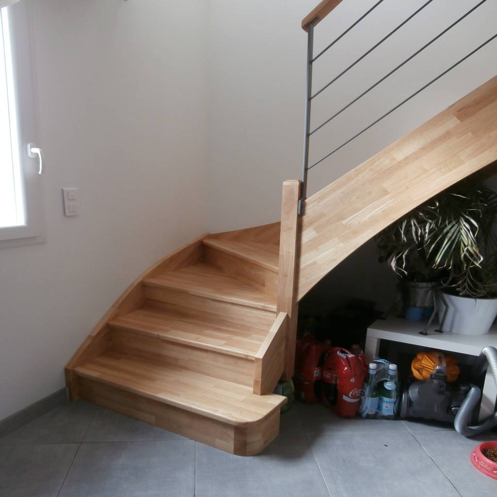 Etagère escalier 4 tiroirs Dimension 120x128x40 Matière hévéa Industry  Couleur hevea2#naturalNB